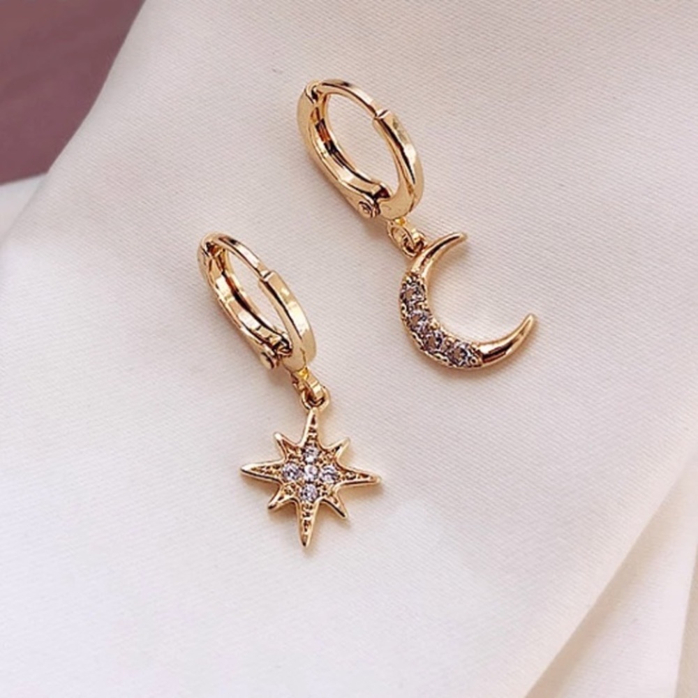"Wish Upon A Star” Moon Space Hoop Diamond Earring - Picture 6 of 10
